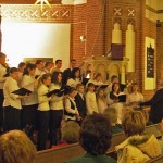 Der Chor der Erwachsenen und Kinder der Neuapostolischen Kirche. (Foto: Burkhard Fritz) Der Chor der Erwachsenen und Kinder der Neuapostolischen Kirche. (Foto: Burkhard Fritz)
