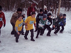 Start der Kinder beim Silvesterlauf von Kind & Kegel. (Foto: Jörg Levermann)