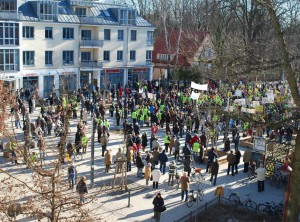 Erstmals wurde in Eichwalde gegen Fluglärm und Nachtflug demonstriert. (Foto: Burkhard Fritz)