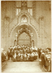 Konfirmation 1913 (Foto: Ortsarchiv)