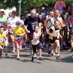 Immer mehr Laufbegeisterte wie hier beim Rosenlauf 2007 machen bei Volkskäufen mit. (Foto: Jörg Levermann)