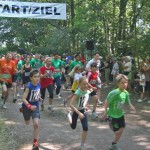 Start zum ersten Uferbahnlauf in Grünau. (Foto: Peer Hauschild, Initiative Pro Uferbahn)