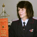 Elke Thoms, Wehrleiterin der Freiwilligen Feuerwehr, blickte positiv auf die geleistete Arbeit des vergangenen Jahres zurück. (Foto: Jörg Levermann) Elke Thoms, Wehrleiterin der Freiwilligen Feuerwehr. (Foto: Jörg Levermann)