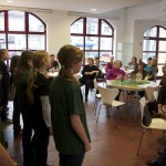 Der Kinderchor der Eichwalder Chorgemeinschaft sang zum Internationalen Frauentag. (Foto: Jörg Levermann) Der Kinderchor der Eichwalder Chorgemeinschaft sang zum Internationalen Frauentag. (Foto: Jörg Levermann)