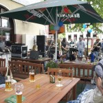 Party-Spaß am Herrentag im Biergarten am S-Bahnhof. (Foto: Jörg Levermann)
