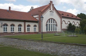 Das Wasserwerk in Eichwalde ist in diesem Jahr 100 Jahre alt geworden. Heute gehört es zu den mondernsten Wasserwerken seiner Art in Deutschland. (Foto: Jörg Levermann)