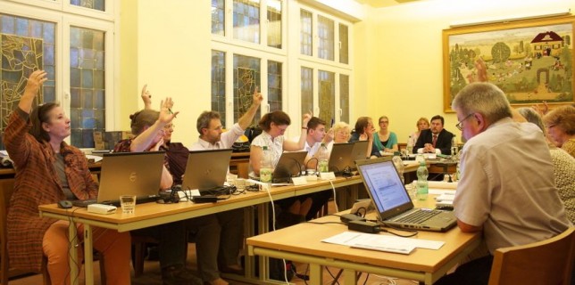 Mit nur einer Gegenstimme votierten die Abgeordneten der Gemeindevertretung für die Aufstellung eines Bebauungsplans für das Seegrundstück Lindenstraße 4. (Foto: Jörg Levermann)