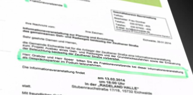 Schreiben der Einladung zur Podiumsdiskussion (Montage: Jörg Levermann)