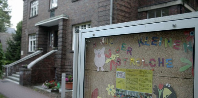 Das Haus der kleinen Strolche, ein alter Bau, erst 2010 komplett saniert mit neuem Anbau versehen ist nicht komplett barrierefrei. (Foto: Jörg Levermann)