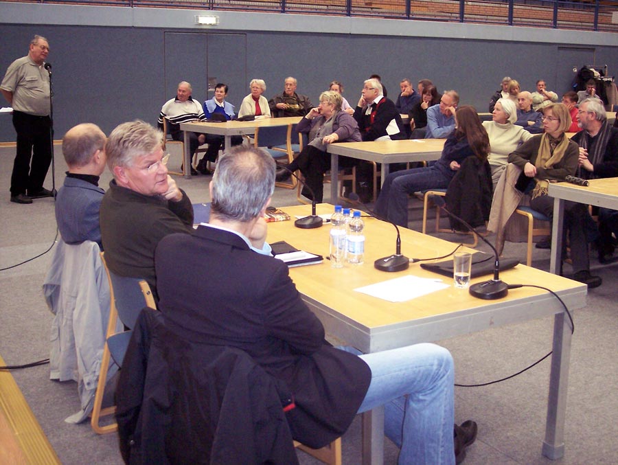 Informationsveranstaltung zum Thema Fluglärm in Schulzendorf. (Foto: jl)