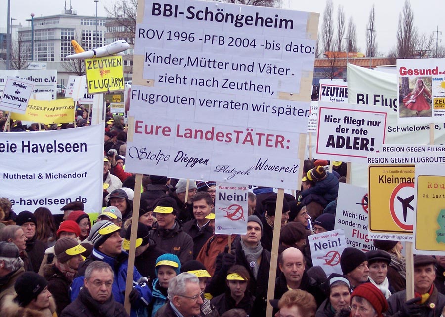Von der Politik betrogen, fühlen sich viele Demonstranten. (Foto: Jörg Levermann)