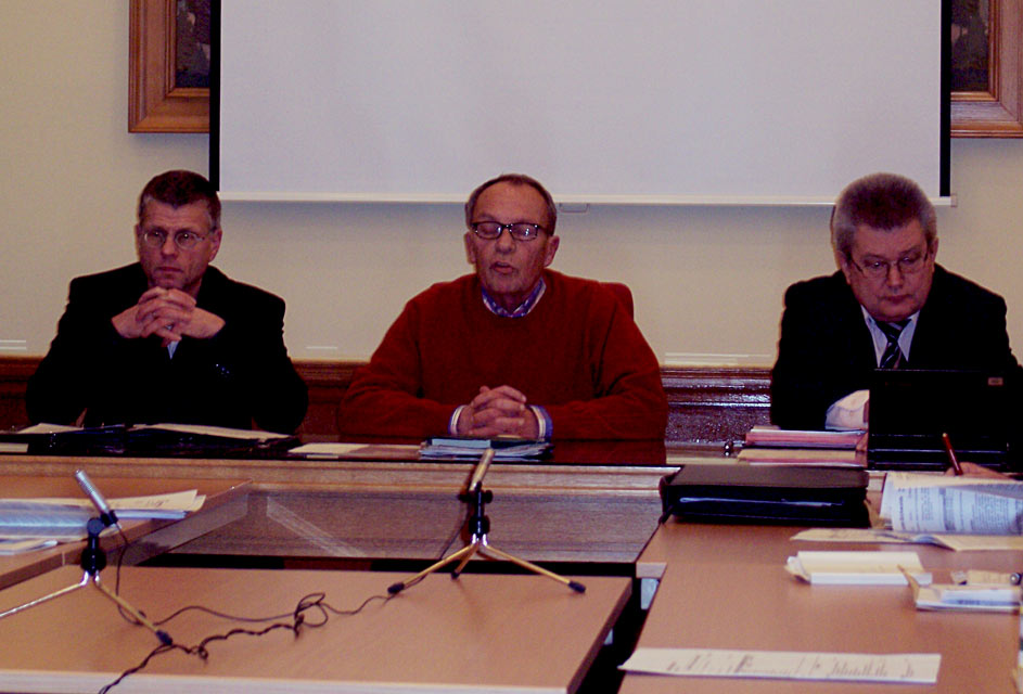 Sitzung des Hauptausschuss: Bernd Speer (li.), Kurt-Michael Boas (m.), Martin Kalkhoff (re.) (Foto: Jörg Levermann)