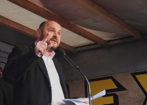Markus Peichl, Sprecher des Bündnisses gegen neue Flugrouten, fordert einen regionalen Flughafen. (Foto: Jörg Levermann)