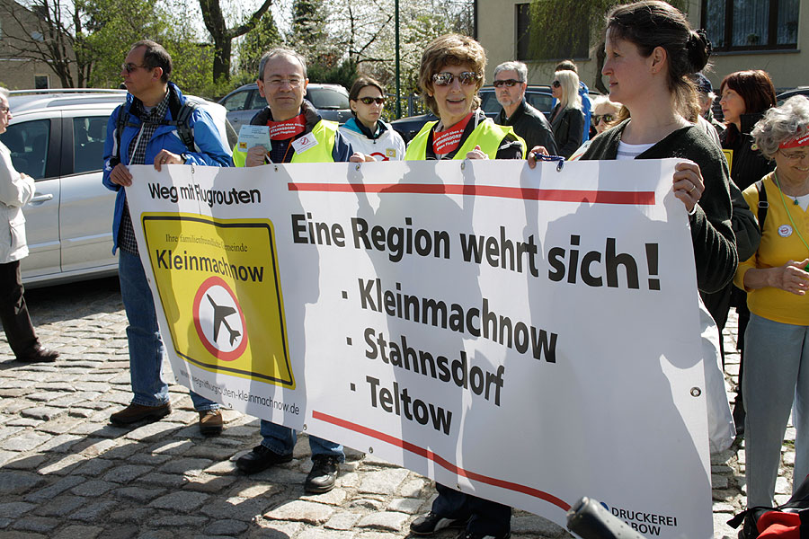 Bürger aus Kleinmachnow, Stahnsdorf und Teltow wehren sich gegen Fluglärm. (Foto: Jörg Levermann)