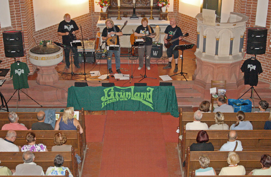 Grünland spielte Irische Folk-Musik in der Evangelischen Kirche. (Foto: Jörg Levermann)