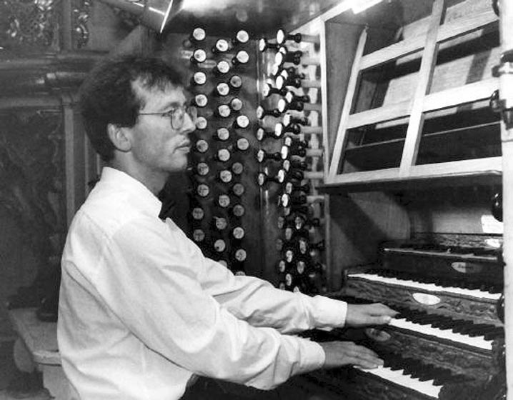 Wieland Meinhold an der Orgel. (Foto: privat)