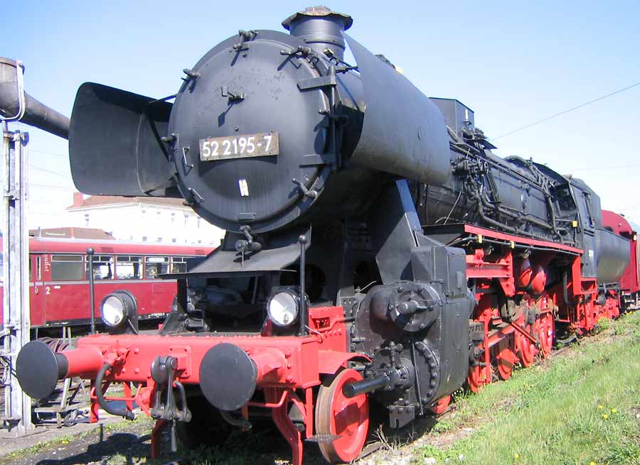 Dampflokomotive 52 2195 im Bayerischen Eisenbahnmuseum in Nördlingen. (Foto: Flominator, wikipedia.de unter CC-Linzenz)