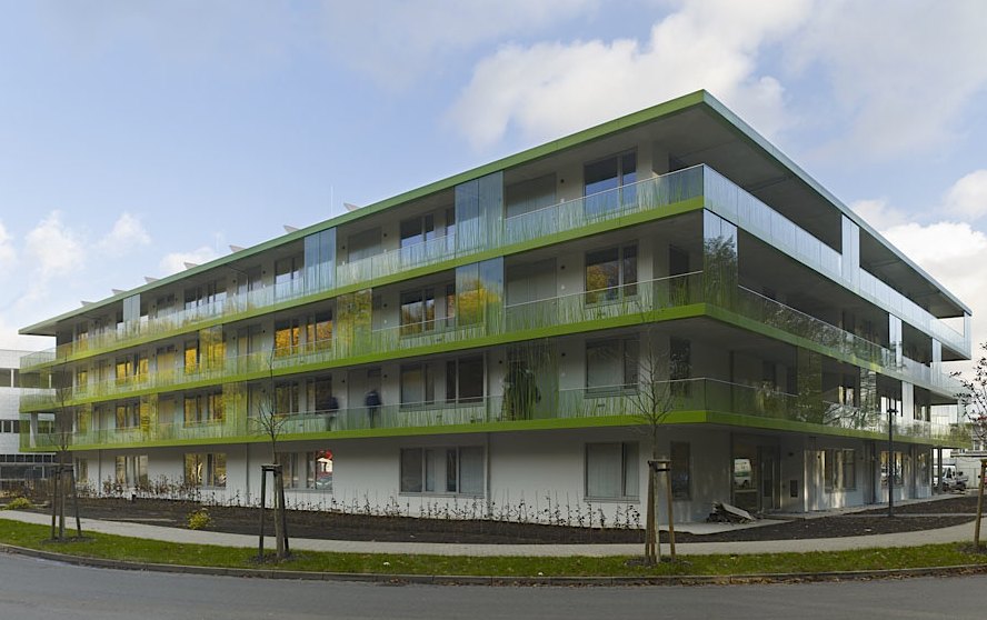 In moderner Architektur präsentiert sich die neue Wohnanlage für Studenten direkt auf dem Campus der TH Wildau. (Foto: Stefan Müller, Studentenwerk Potsdam)